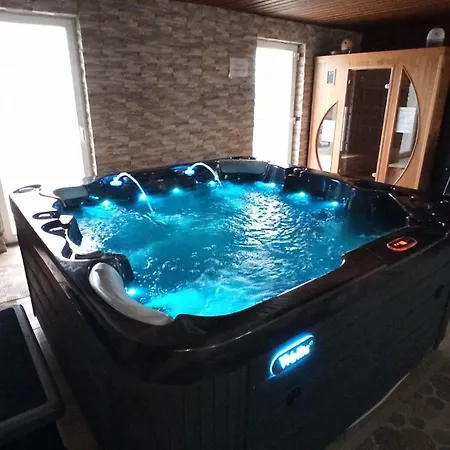 Apartamento Ezüst Mező Nagyecsed