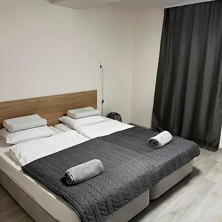 Apartamento Ezüst Mező
