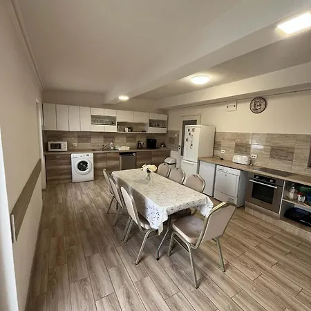 Apartamento Ezüst Mező